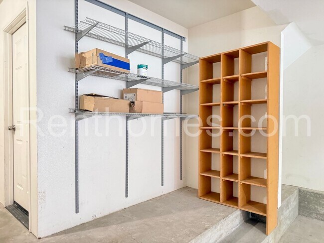 Building Photo - 1603 White Hickory Pl