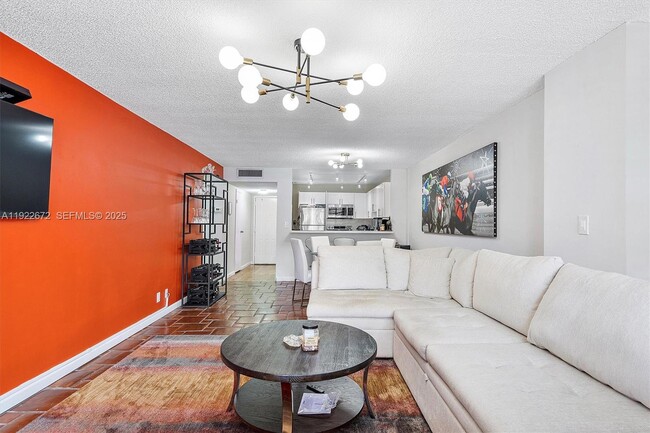 Building Photo - 600 Parkview Dr