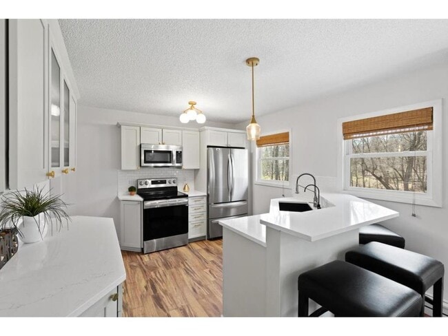 Primary Photo - 25455 Nelsine Dr