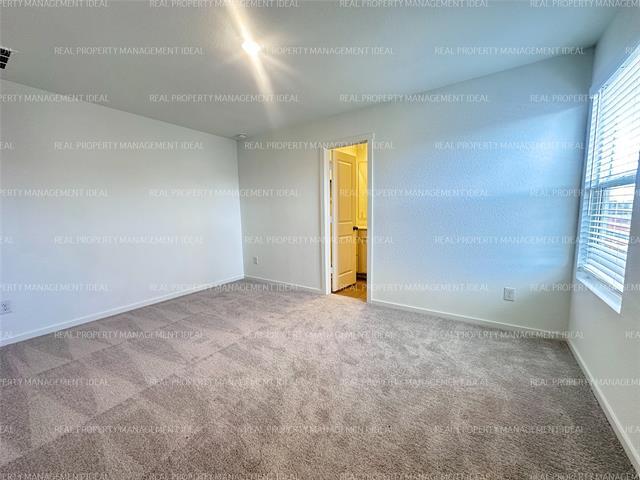 Building Photo - 718 Sandhill Crane Ln