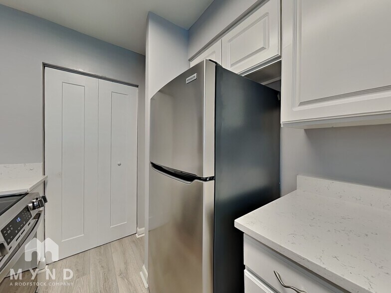 Building Photo - 5510 Country Dr