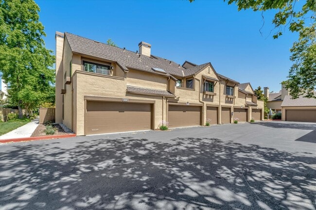 Primary Photo - Hamilton Place Townhome