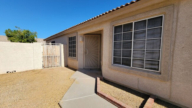 Building Photo - New paint and LVP flooring!  Great neighbo...