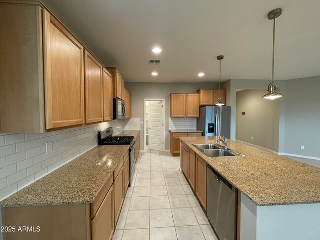 Building Photo - 735 W Micanopy Trl.