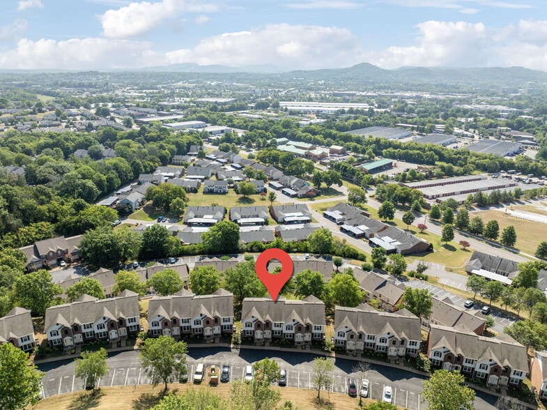 so close to everything, with no noise - 1614 Brentwood Pointe