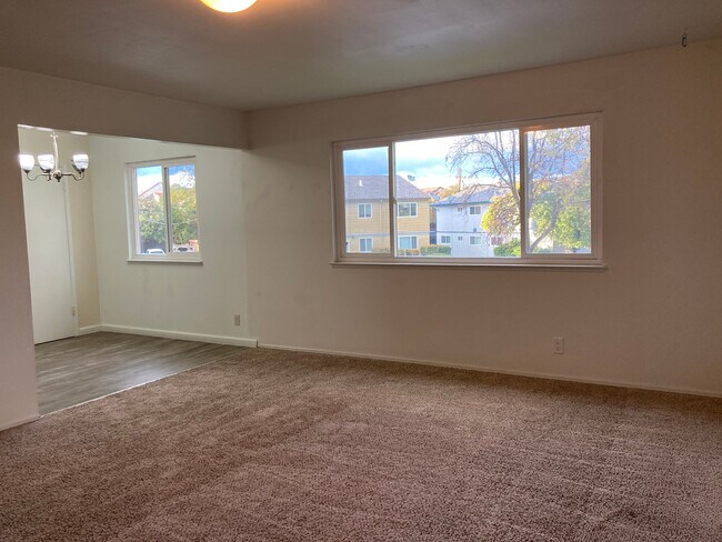 Living room to Dining area - 1737 Ross Cir