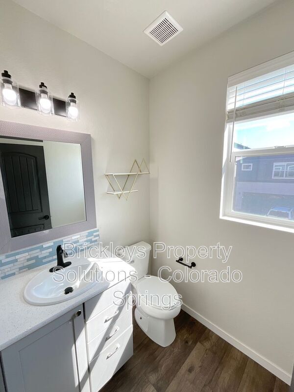 Building Photo - 7227 Berrybrook Ln