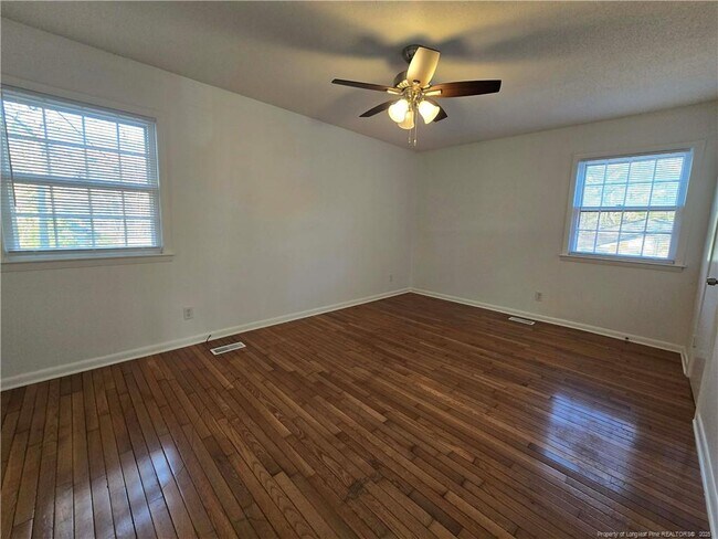 Building Photo - 409 Glen Canyon Dr