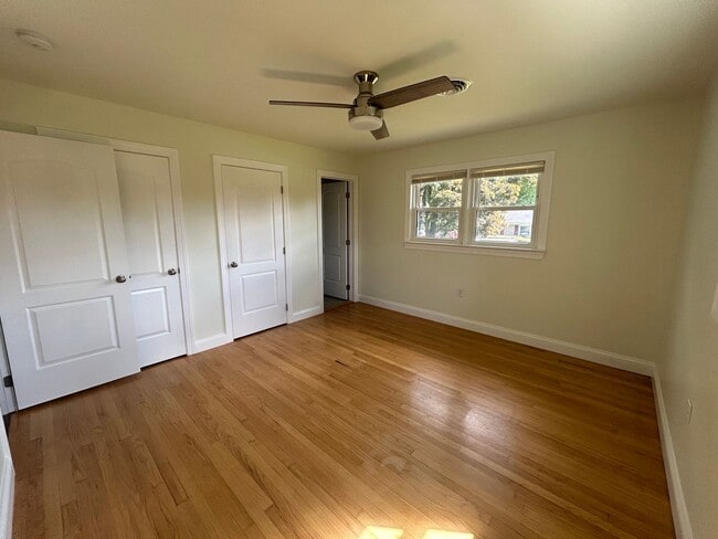 Building Photo - Beautiful Single Family Home