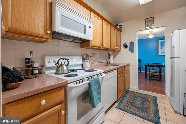 Building Photo - 9701 Fields Rd