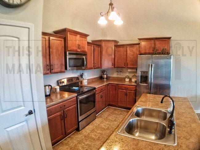 Building Photo - 717 Sleek Fox Dr