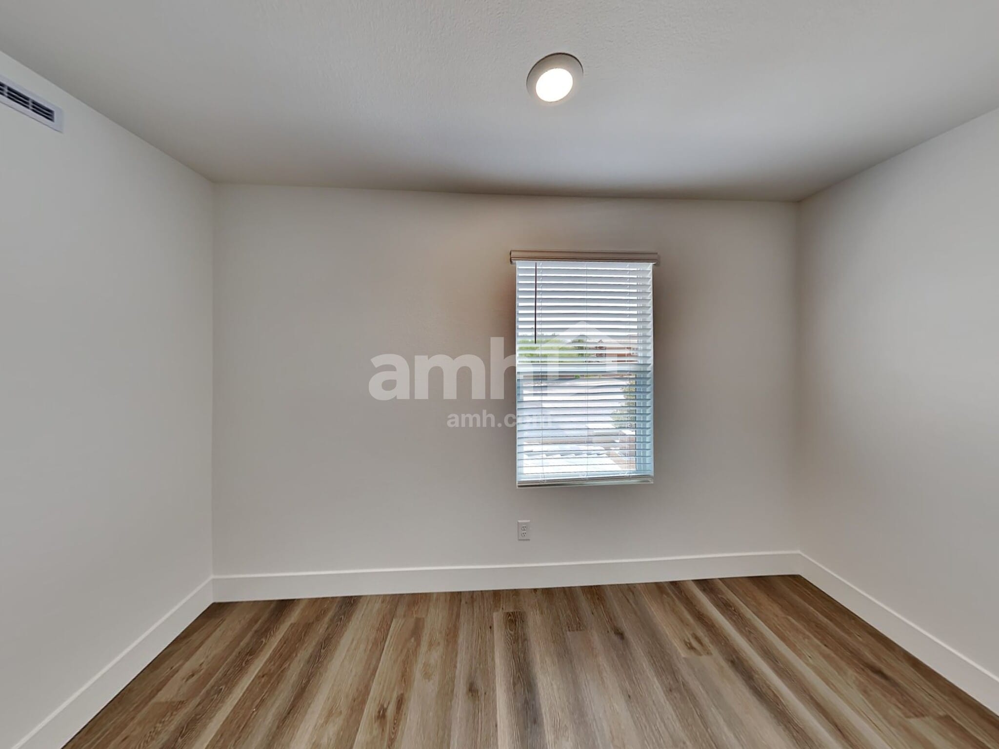 Building Photo - 11194 Magallanes St