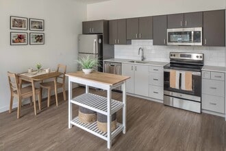 Building Photo - Twelve Mile Crossing