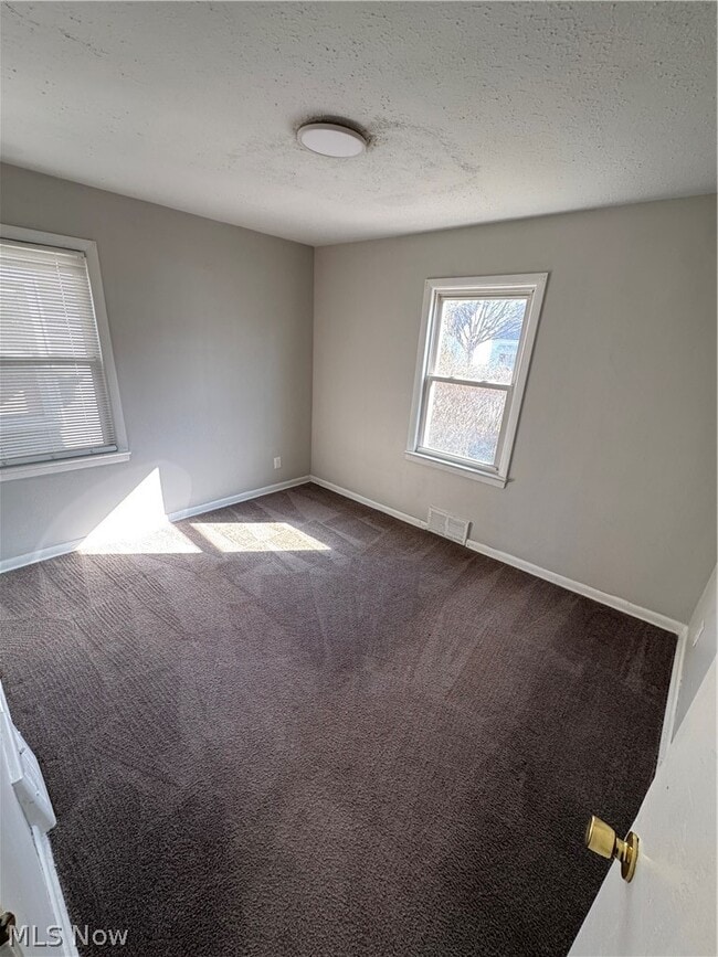 Building Photo - 892 E 139th St