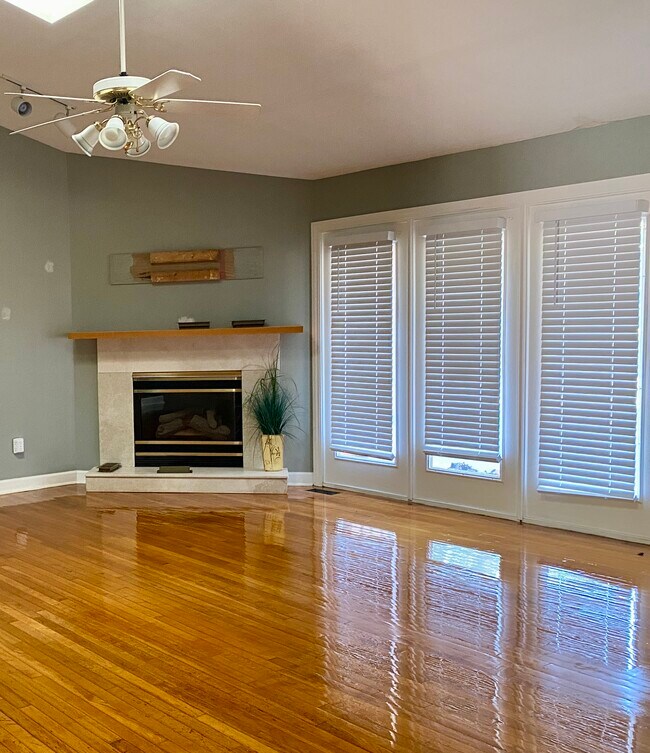 Building Photo - 1229 Clemson Rd