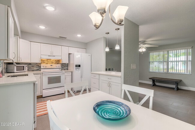 Building Photo - 5028 Palmetto St