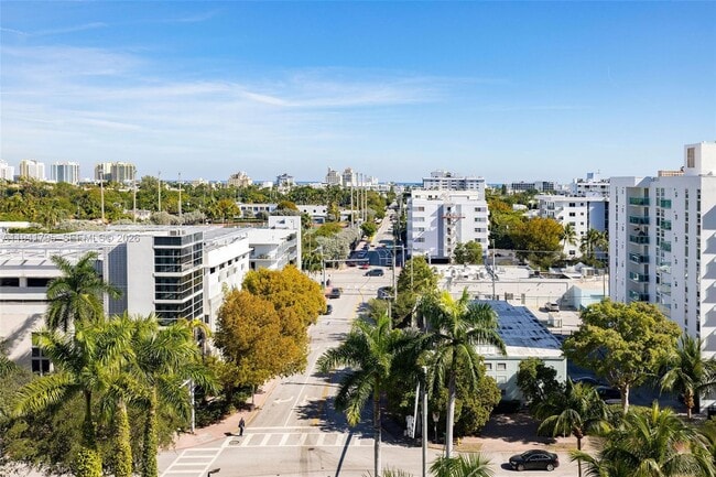 Building Photo - 1100 West Ave