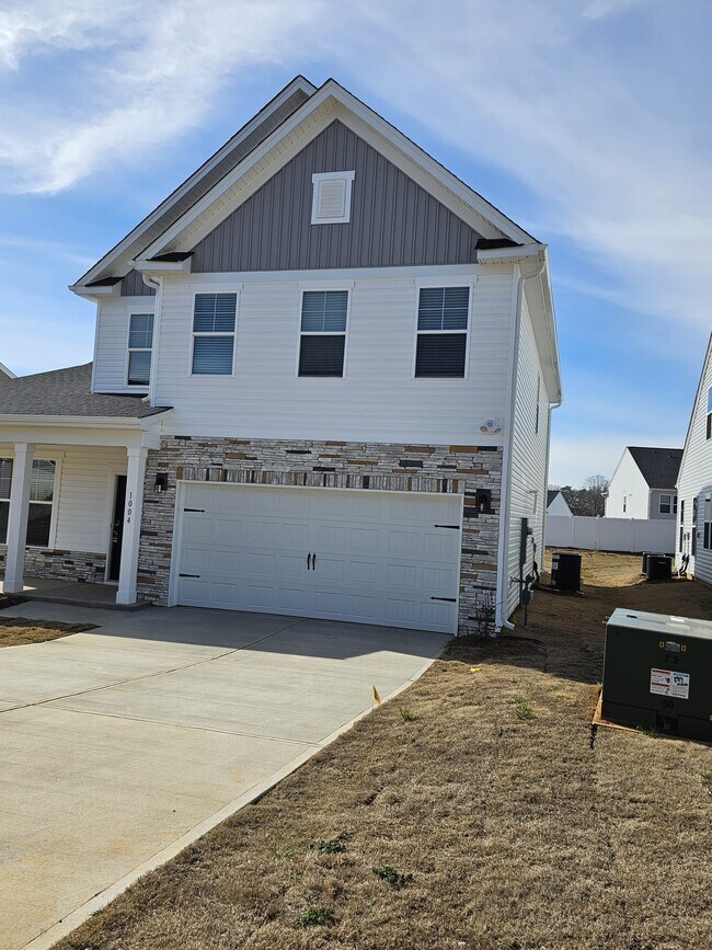 Building Photo - 1004 Maridian St