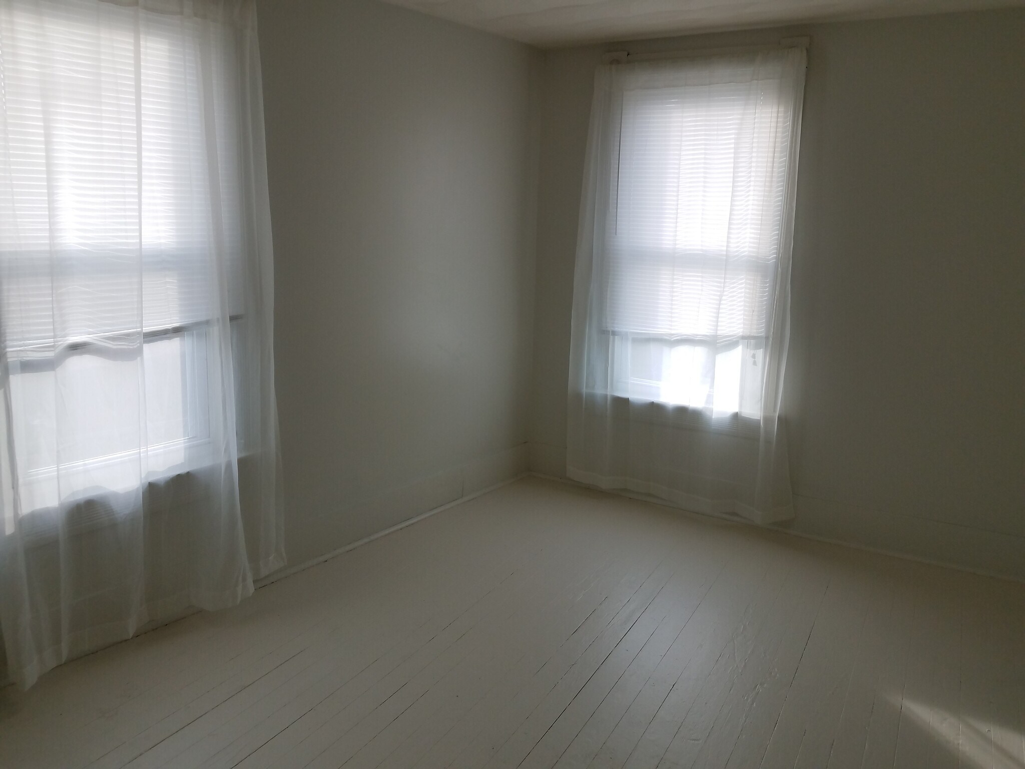 bedroom - 1718 2nd Ave