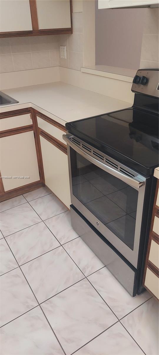 Building Photo - 4334 NW 9th Ave