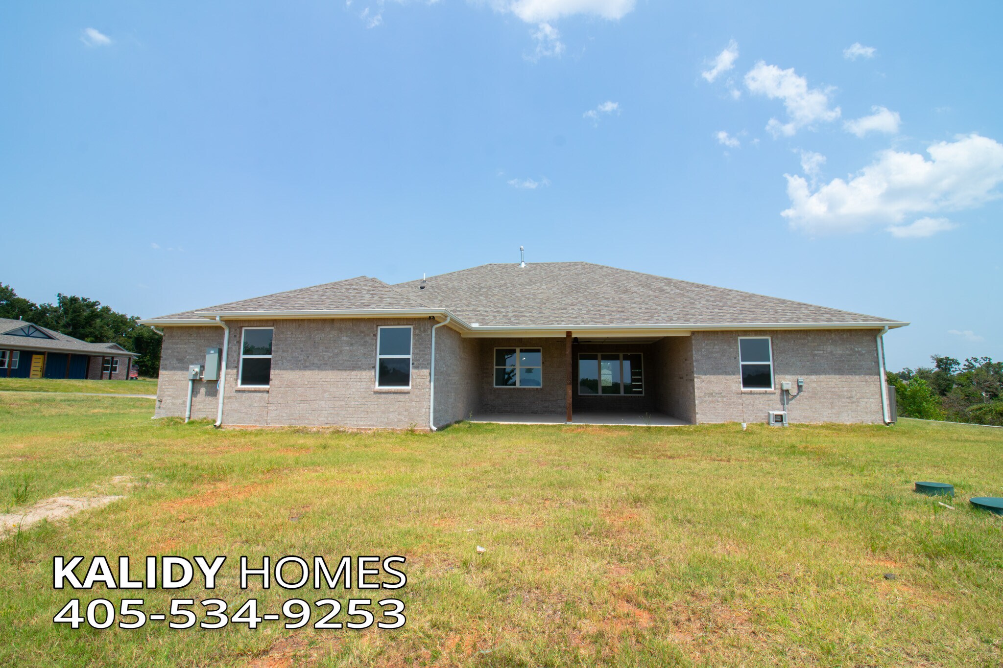 Building Photo - 17584 Salma Rd
