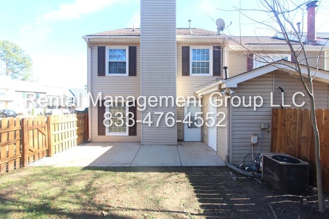 Building Photo - Newly Updated 3BR 2.5BA Townhome in Most Convenient Pelham Location