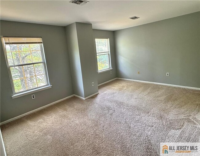 Building Photo - 7 Boyard Ct