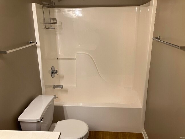 Building Photo - 8120 Cedar Point Dr