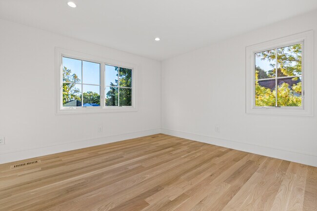 Building Photo - 19 Highland Park Pl