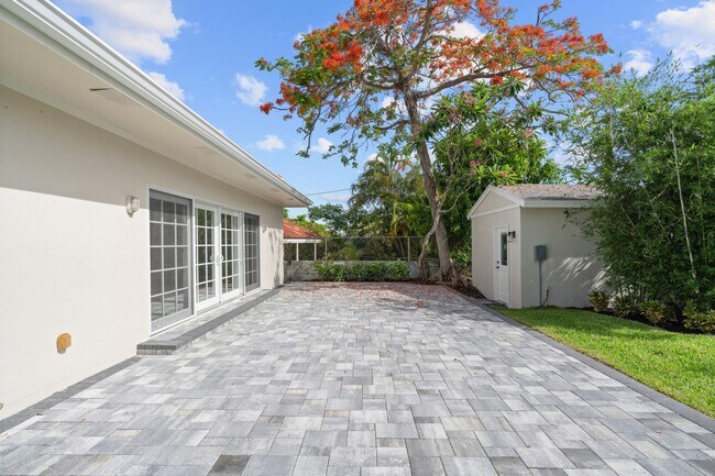 Building Photo - 3600 Westview Ave