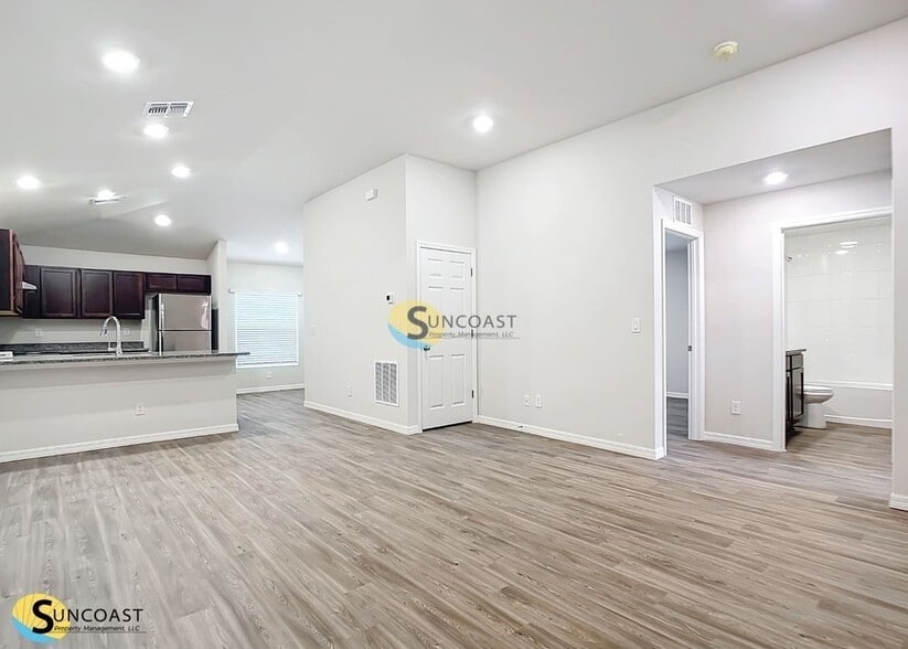 Building Photo - 1248 Navigator Rd