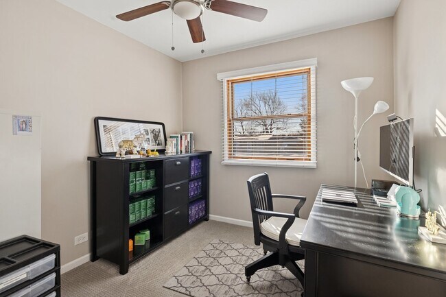 Building Photo - 18508 W Woodland Terrace