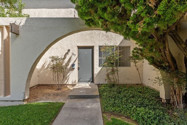 Building Photo - Beautiful UTC Townhome with Private Patio, Garage Parking, and Pool Access!