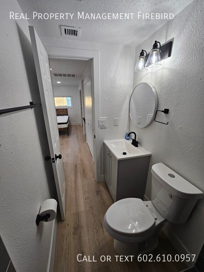 Building Photo - 15 N Ashland-Canyon Casita