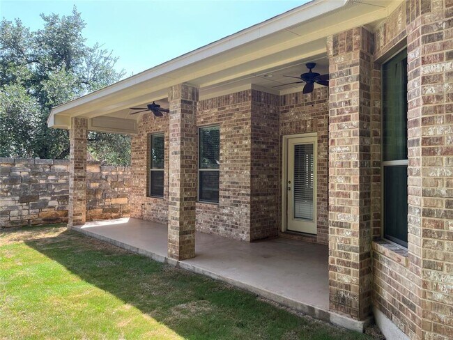 Building Photo - 2644 Hilltop Divide Ln