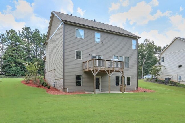 Building Photo - 4688 Cantrell Rd