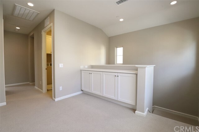 Building Photo - 112 Firefly