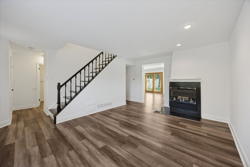 Building Photo - 128 Granite Hill Ct