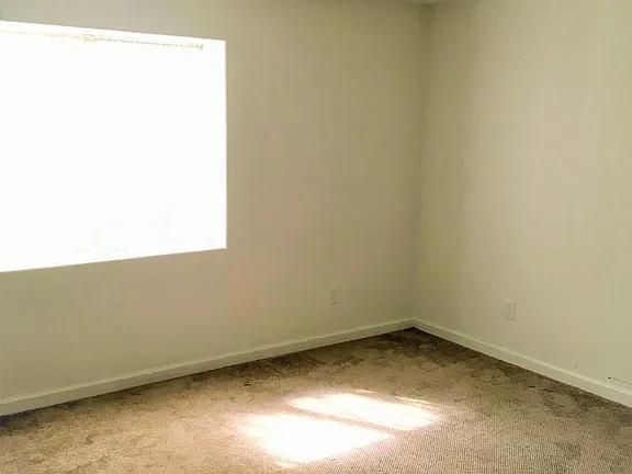 Building Photo - 1632 Ukiah Ln