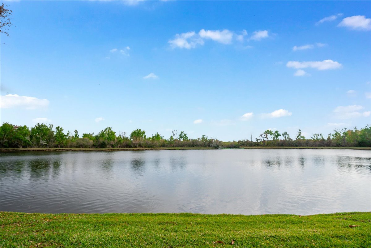 Building Photo - 233 Southbridge Cir