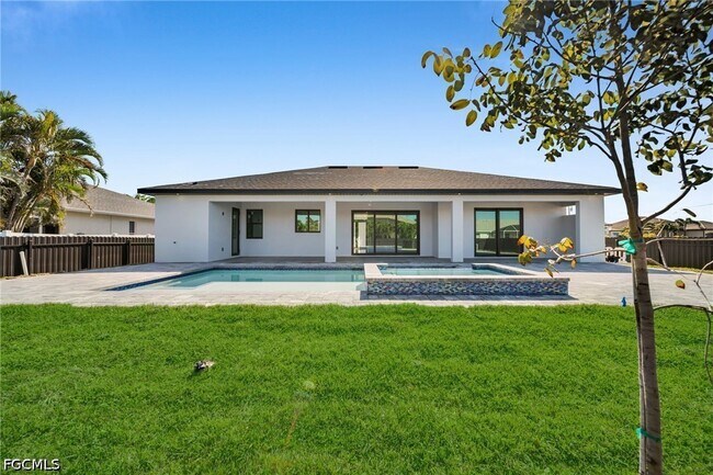 Building Photo - 436 NW 38th Ave