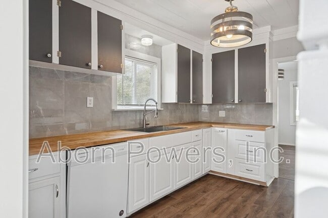 Building Photo - 3318 Big Cut Rd