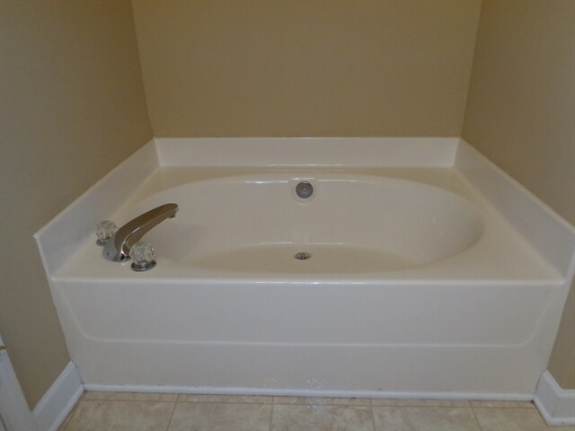 Building Photo - 1908 Thesa Ct