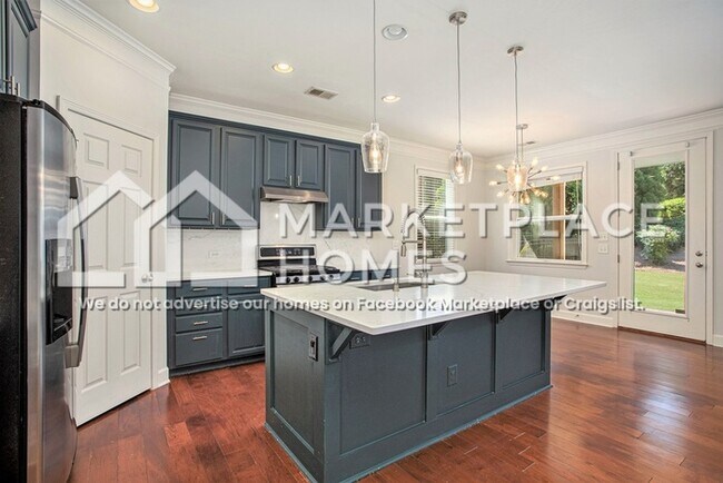 Building Photo - 1653 Danbury Parc Pl