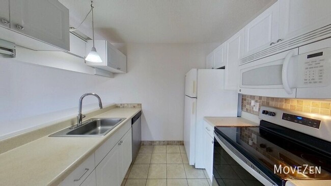 Building Photo - 9515 University Terrace Dr