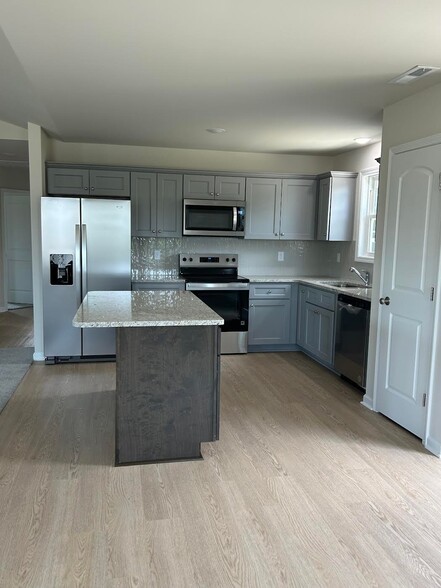 Building Photo - 75 Shiloh Dr