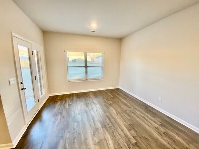 Building Photo - Coming soon in New Market