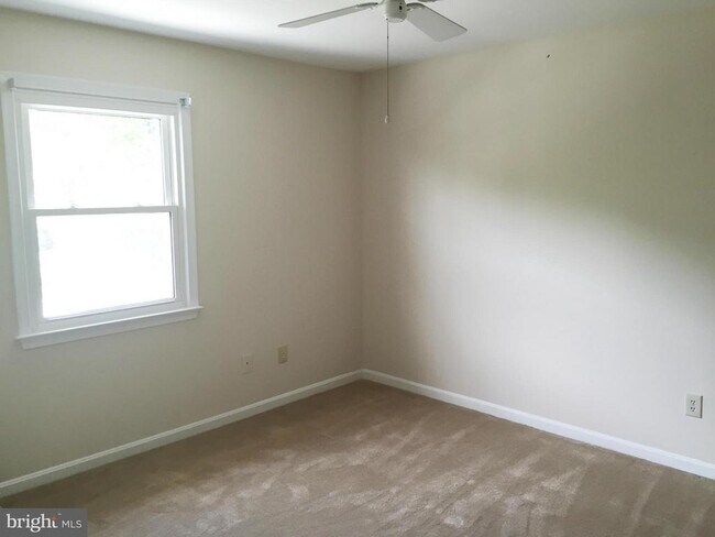 Building Photo - 32 Tarleton Way