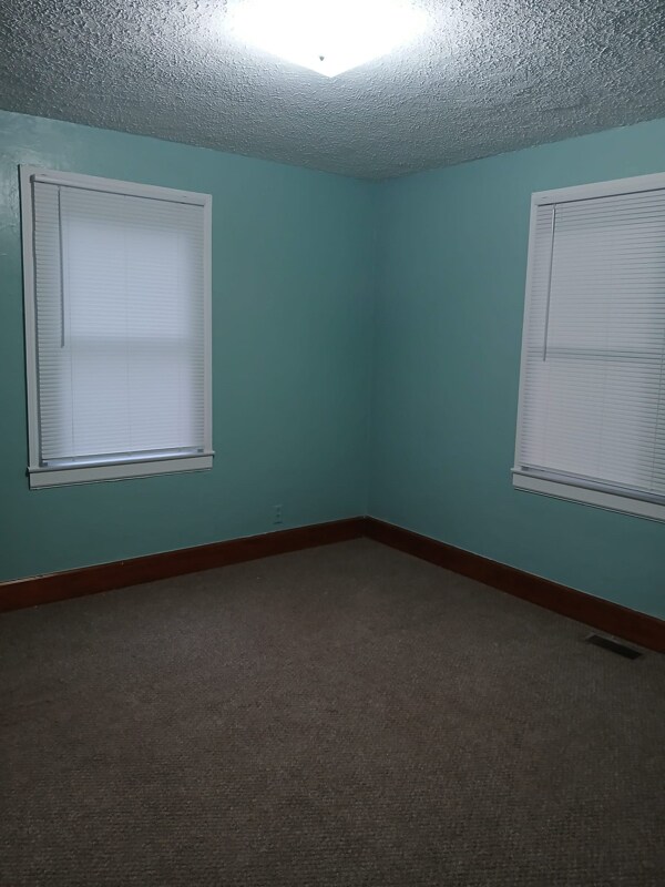 Building Photo - 1555 Myrtle Ave
