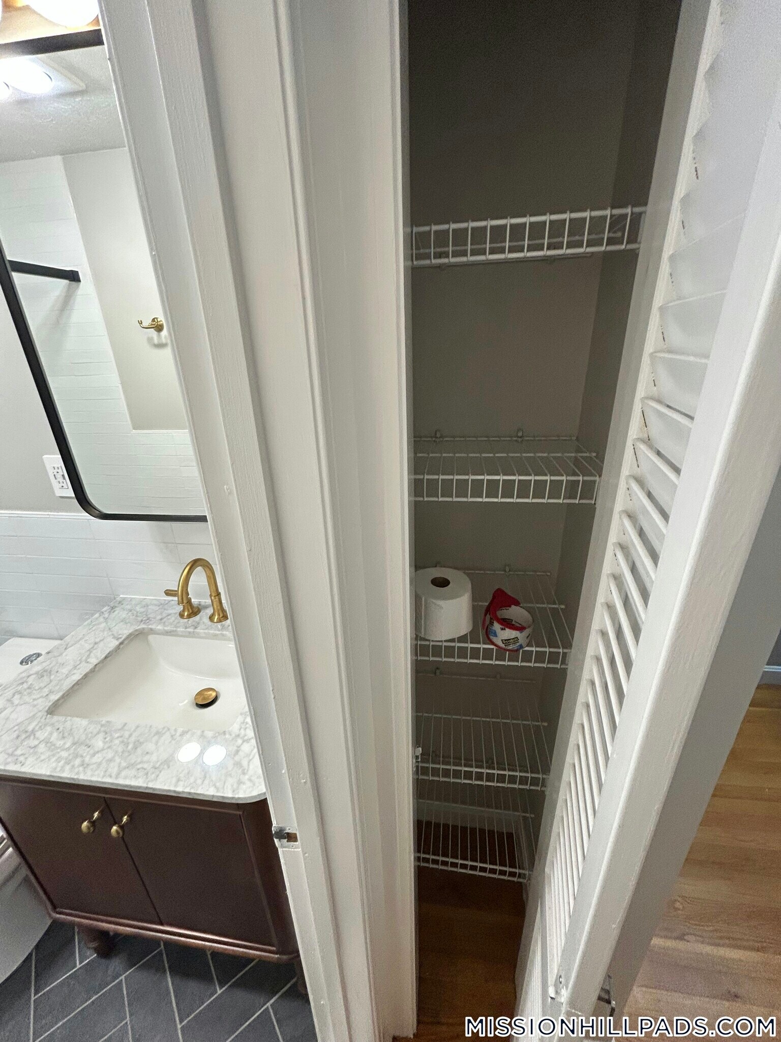 Building Photo - 120 Highland St